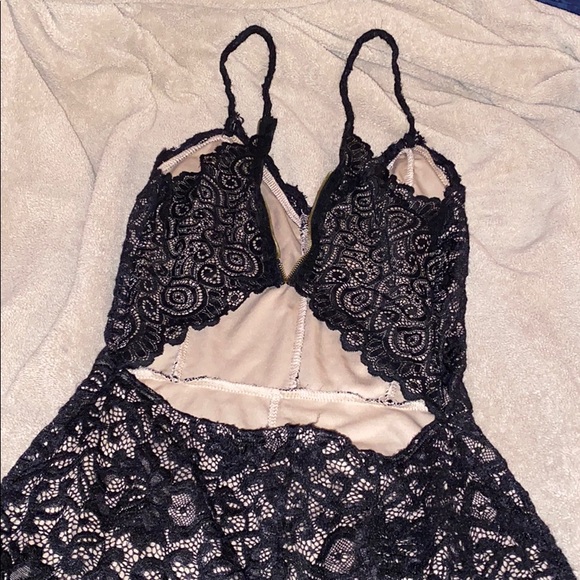 Guess romper - Picture 2 of 3